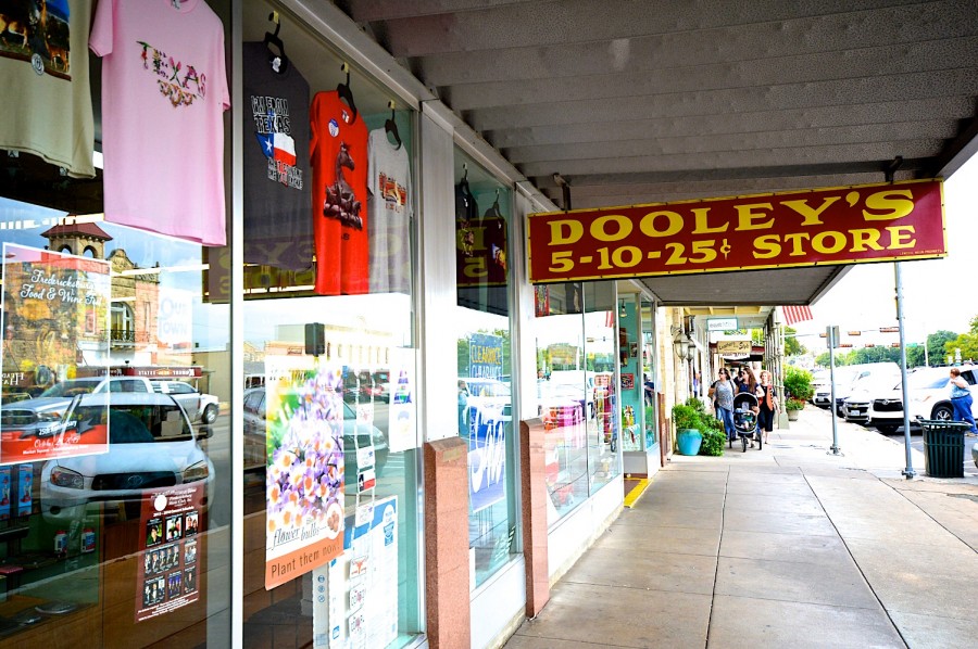 Dooley's Dime Store