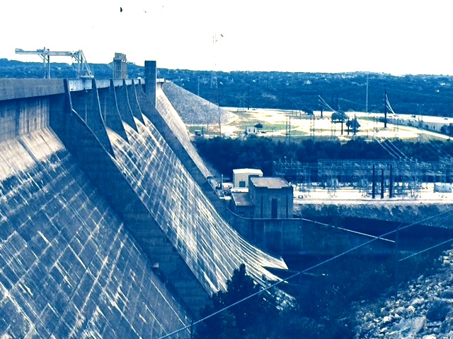 Mansfield Dam and power station John Moritz